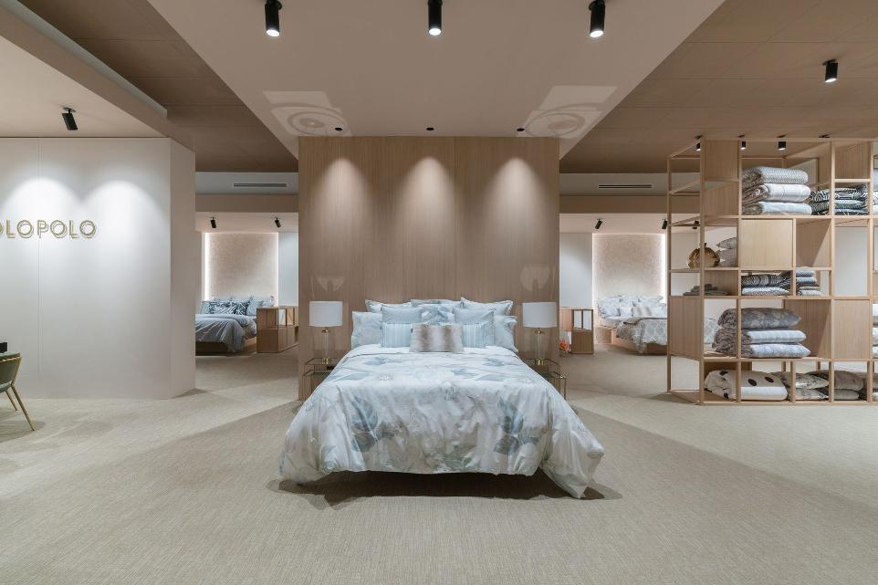 Vivienda Nexia – Cocina abierta con madera natural