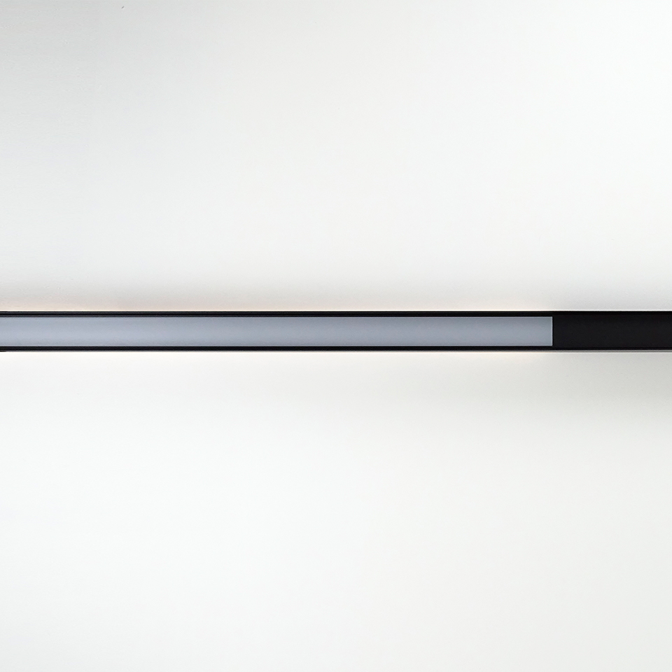[KLR2A14D39ABS] Click Linear 1500mm LED 140 cm / 28W Dali &gt;90º Ice Diffuser 3000K Satin Black