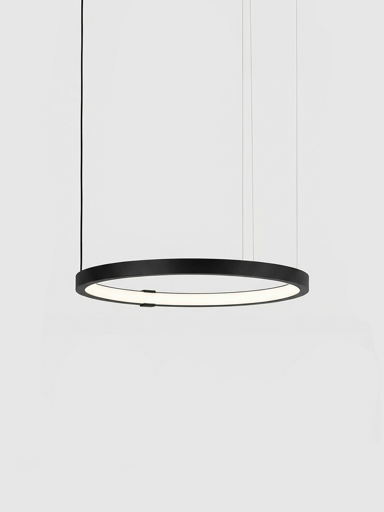 Hoop Horizontal Interior