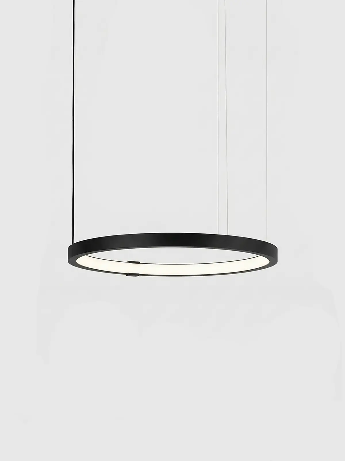 Hoop Horizontal Interior